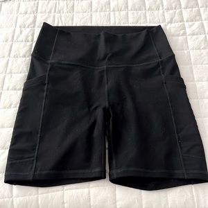 Fabletics power hold - On the go high waisted shorts, 6"